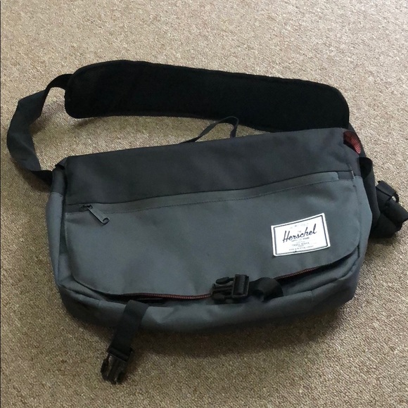 herschel computer bag